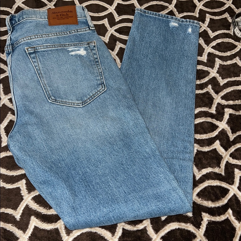 Abercrombie & Fitch 90S Stacked Distressed Jeans Size 31x32